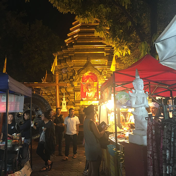 0492_cm_market