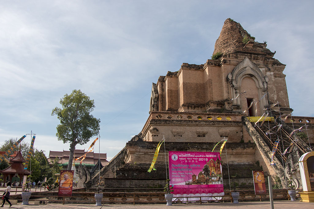 0525_cm_wat_chedi_luang